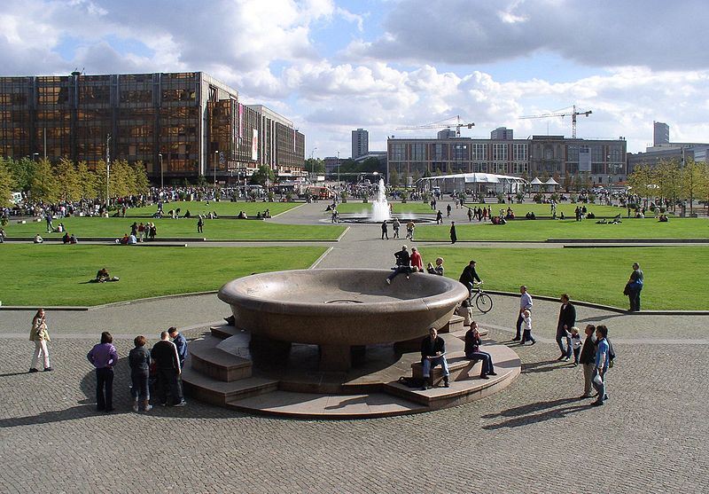 File:Lustgarten 3.JPG