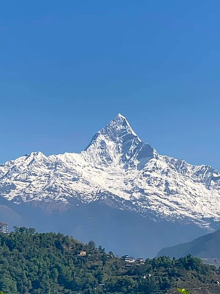 File:Machapuchre himal.jpg