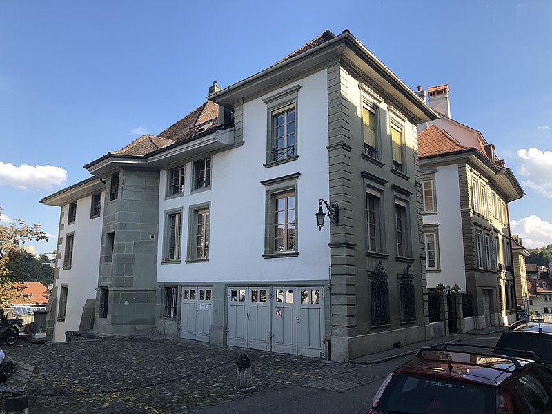 File:Maison de Diesbach 18e, Fribourg.jpg