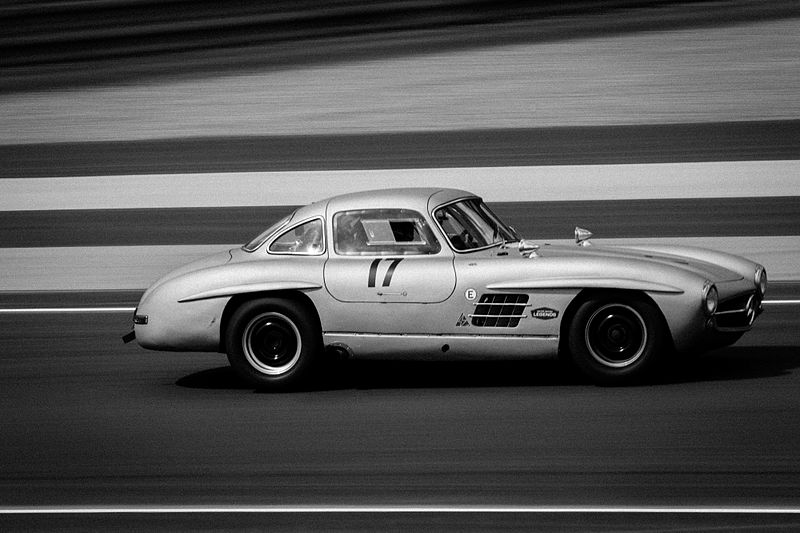 File:Mercedes 300SL Gullwing (1955) (18245326173).jpg