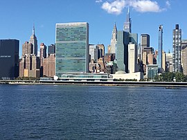 Midtown Manhattan Skyline 004.jpg