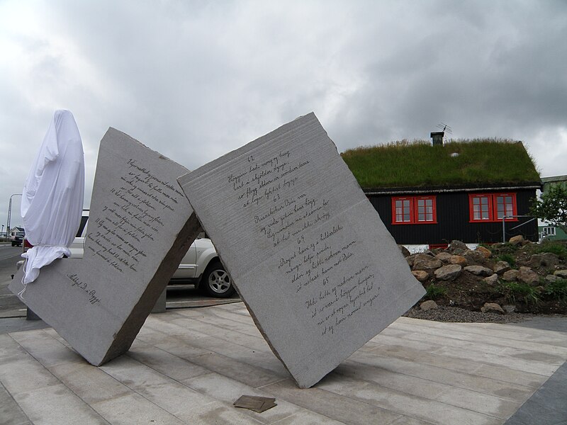 File:Monument in memory of Mikkjal á Ryggi, Faroe Islands 9 July 2011.JPG