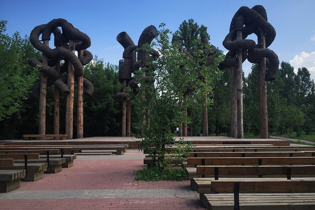 Чермянка парк Яуза скульптура