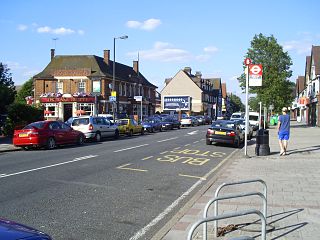 <span class="mw-page-title-main">Motspur Park</span> Human settlement in England