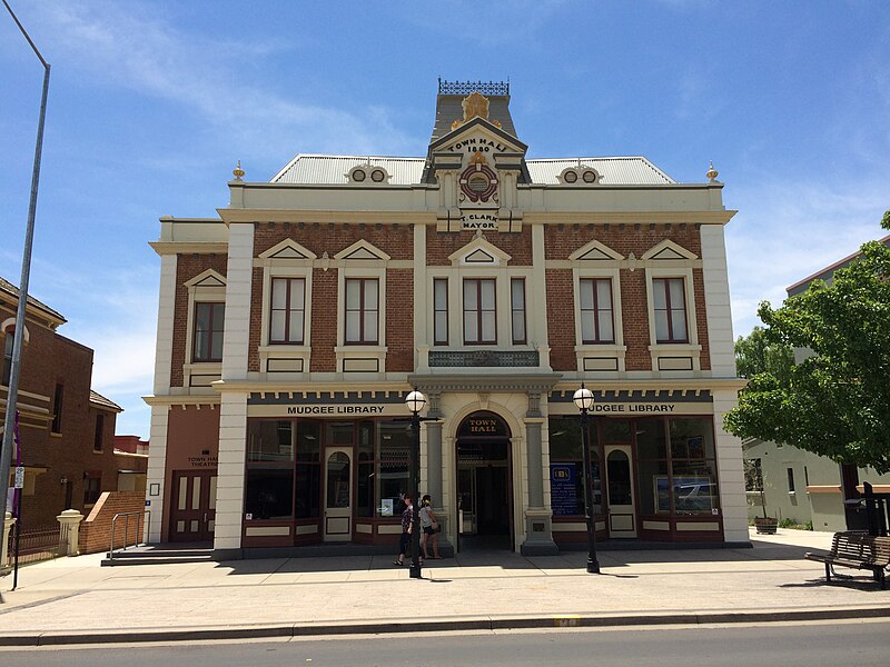 File:Mudgee Library, NSW, November 2014 (29765751826).jpg