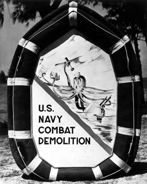 U.S. Naval Combat Demolition insignia. – U.S. Navy Seal Museum