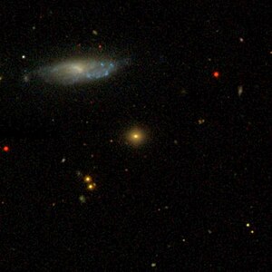 NGC 298 ve NGC 297 SDSS görüntüsü