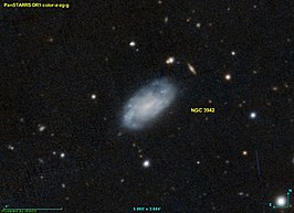 NGC 3942