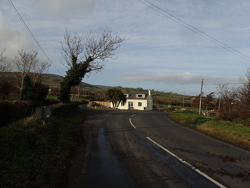 File:Near Ballygally - geograph.org.uk - 5597432.jpg