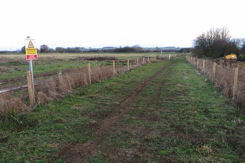 File:Nene Way rerouted around new quarrying activity - geograph.org.uk - 5986468.jpg