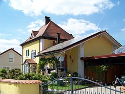 Am Bahnsteig in Langquaid