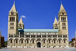 267px-P%C3%A9cs_Cathedral_Roman_art_era_-_Hungary.jpg