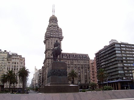 Montevideo, Palacio Salvo