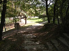 Vue sur le parc depuis le chemin des cuves.