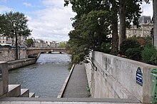 Petit Pont Paris 004.JPG