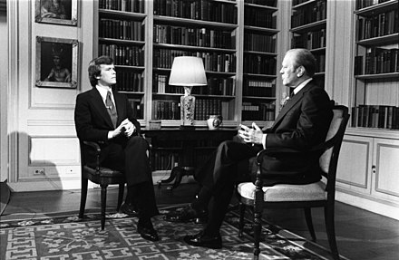 Brokaw interviewing President Gerald Ford in 1976