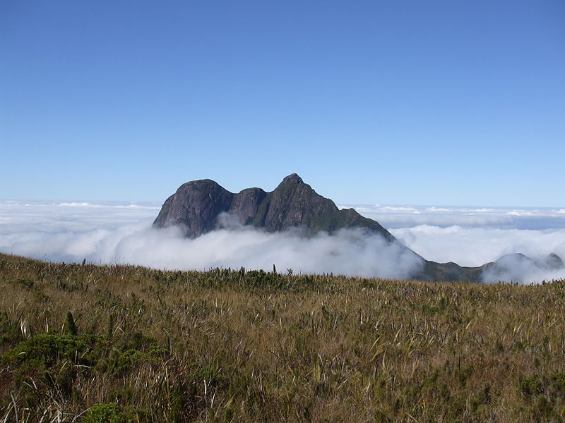 File:Pico Paraná destacando-se.JPG