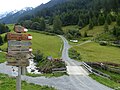 Planeiltal mit Wegweisern am Vinschger Höhenweg,