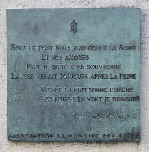 Moonsieur et madame ont un fils (une fille) ... - Page 10 520px-Plaque_Sous_le_pont_Mirabeau_coule_la_Seine%2C_Paris_16