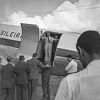 Alfredo Stroessner: Biografia, Presidente do Paraguai (1954-1989), Exílio