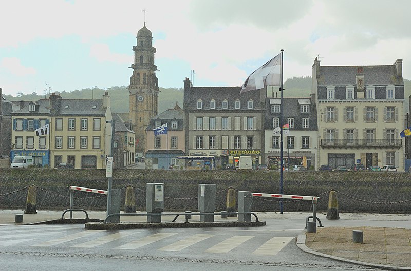 File:Quai-Leon-Landerneau-20060523-019.jpg