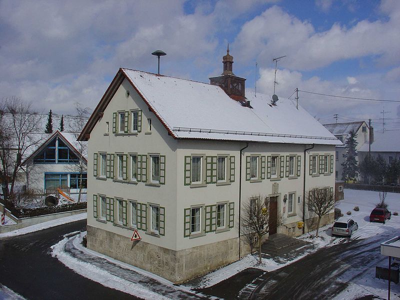 File:Rathaus Obermarchtal.jpg