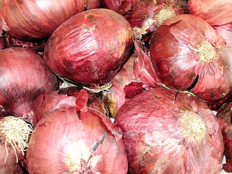 File:Red Onions (2724039538).jpg