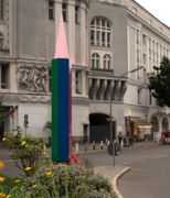 Regenbogensaeule motzstr nollendorfplatz 2020-06-28.png