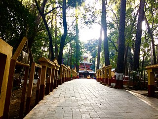 बागलुङ कालिका भगवती मन्दिरको अगाडिको दृश्य