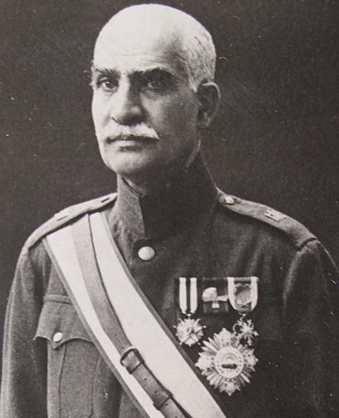 File:Reza Shah portrait 1940 2.jpg