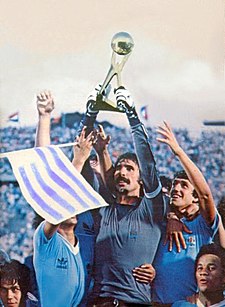 Uniforme de la selección de fútbol de Uruguay - Wikipedia, la