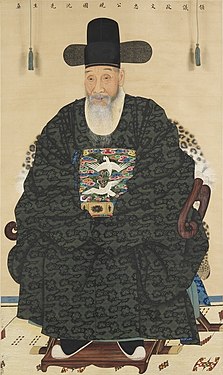 Korea's Sim Hwan-ji wearing a hat influenced by osamo（烏紗帽）