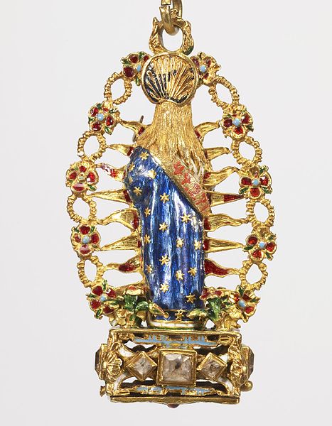 File:Spanish - Reliquary Pendant with the Virgin and Child in Glory - Walters 44271 - Back.jpg