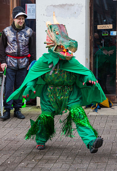 File:St Albans Mummers production of St George and the Dragon, Boxing Day 2015-1.jpg
