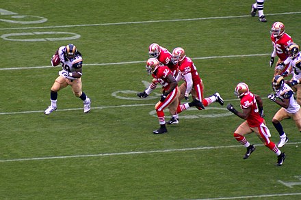 Jackson rushing against the 49ers in 2007