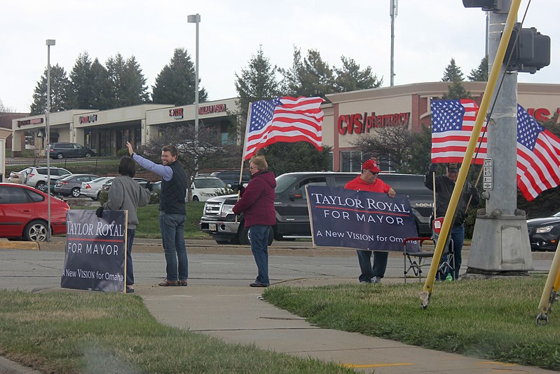 File:Taylor Royal and Supporters (32996529924).jpg
