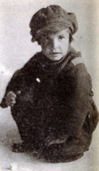 File:The Kid (1921) - 7.jpg
