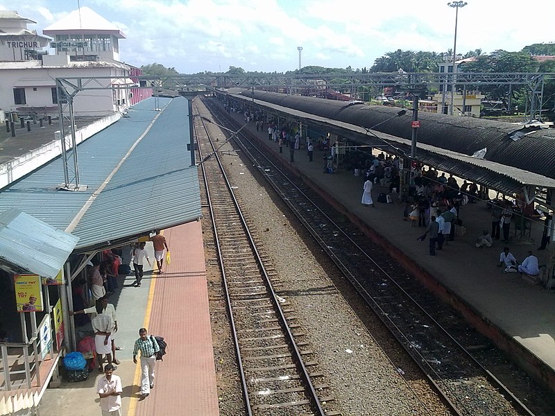 File:Thrissur Railway Station 5.jpg