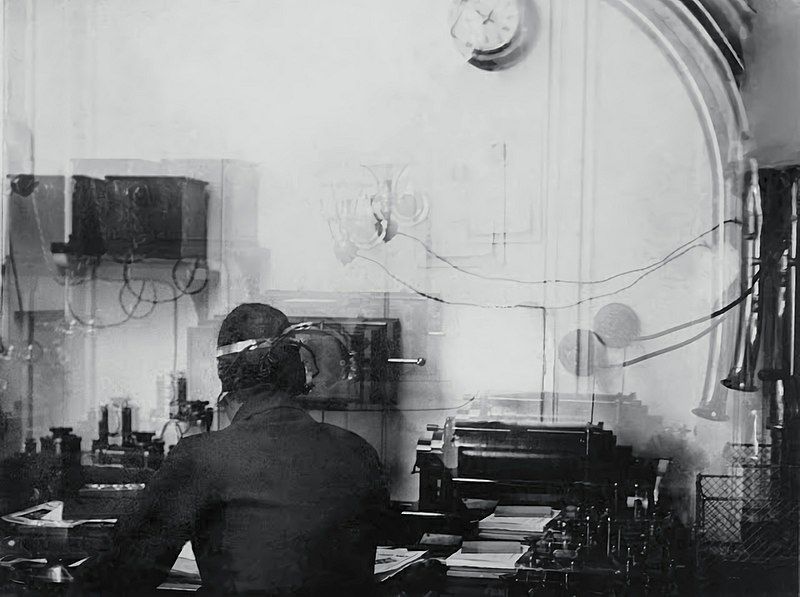 File:Titanic Marconi Wireless Radio Room.jpg