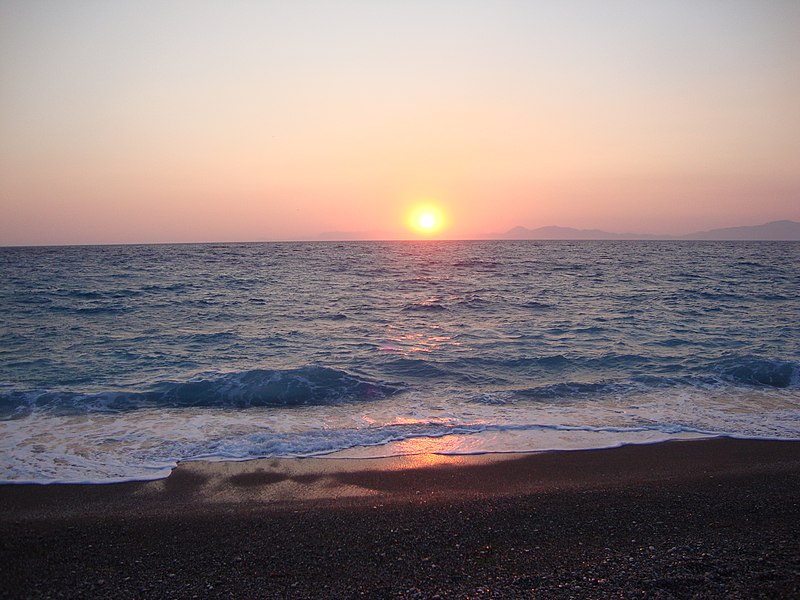 File:Tramonto a Rodi - panoramio.jpg