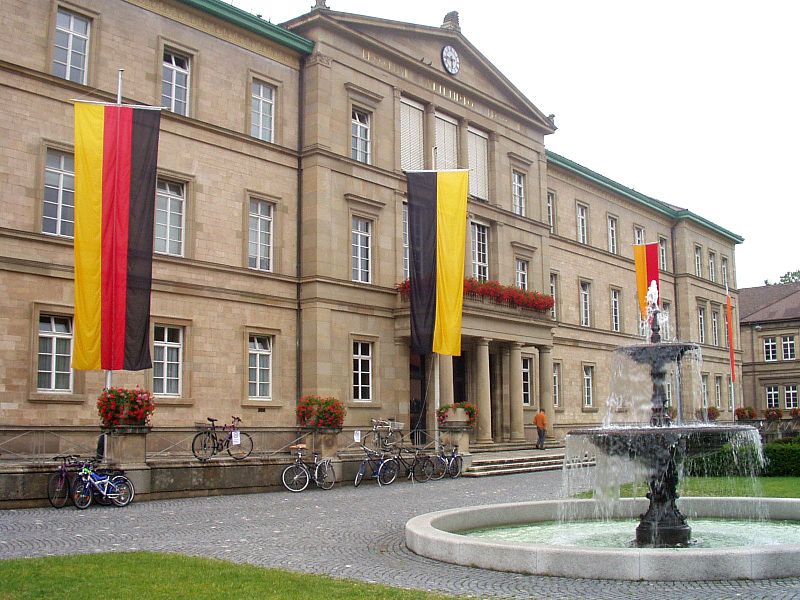 File:Uni Tuebingen Neue Aula.jpg