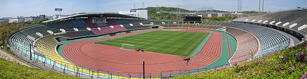 神戸総合運動公園ユニバー記念競技場 Wikipedia