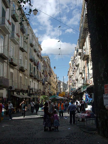 File:Vicolo Napoli.JPG