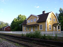 Vinkkilän rautatieasema vuonna 2010.
