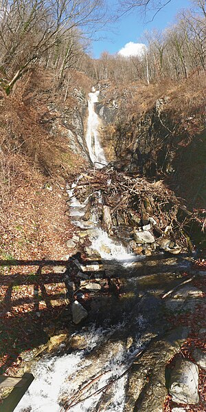 File:WasserfallWalensee.jpg