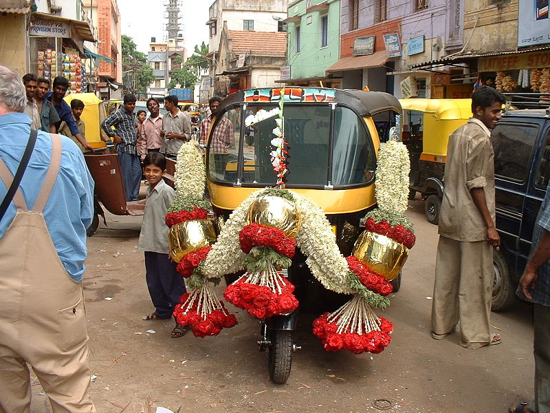 Die Autorikscha 800px-Wedding-Rickshaw