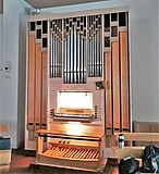 Wolfratshausen Waldram (Seminarkirche St. Matthias) Garhammer-Orgel.jpg