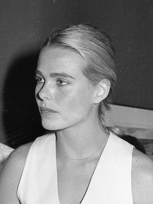 Margaux Hemingway in 1976. In 1975, Hemingway landed a then-unprecedented million-dollar contract as the face of Fabergé's Babe perfume