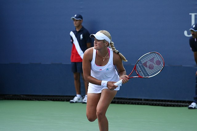 Wozniak in her first round match against Granville at the 2009 US Open