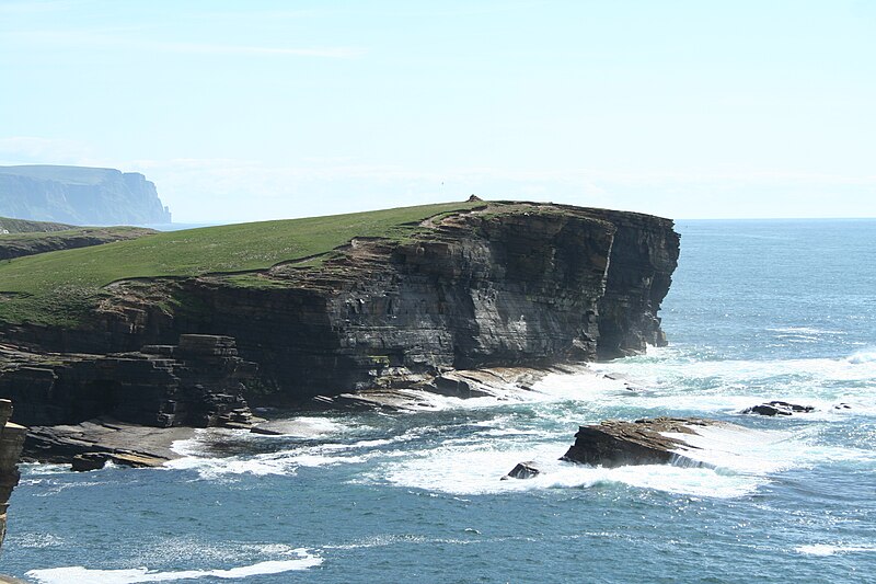 File:Yesnaby cliff.JPG